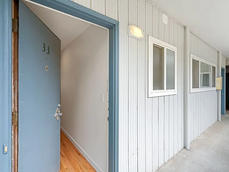 Bel Air Apartments — Photo 2