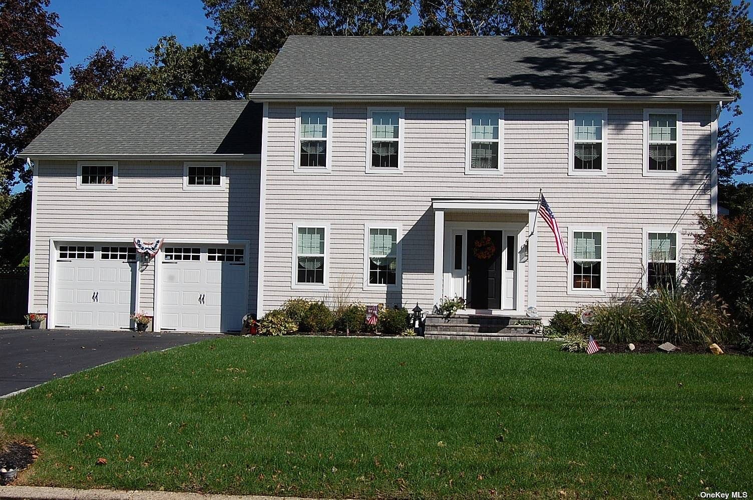 21 Oaktree Drive, East Moriches, NY 11940 Zillow