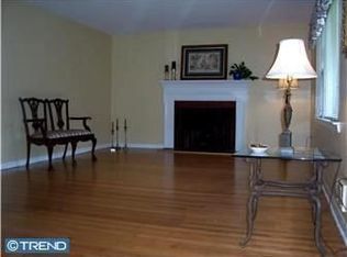 1168 W Valley Rd, Wayne, PA 19087