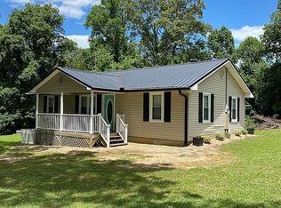 321 Island Ford Rd, Rocky Top, TN 37769