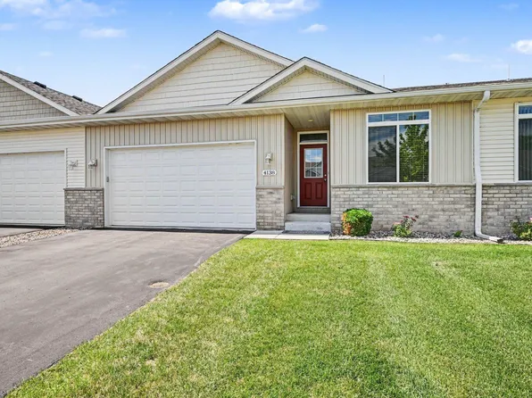 4138 Blakewood Dr, Shakopee, MN 55379