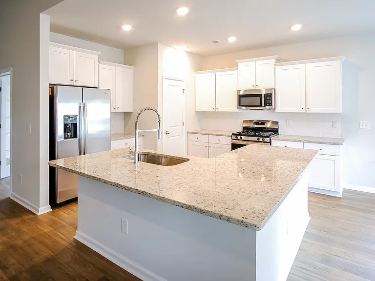 452 Craigflower Ct — Photo 6