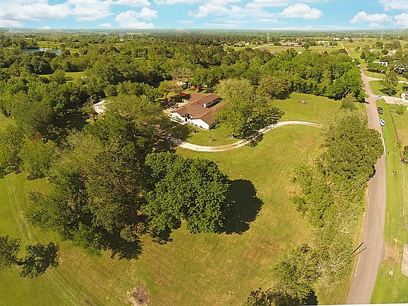 2nd image of 1733 County Road 928