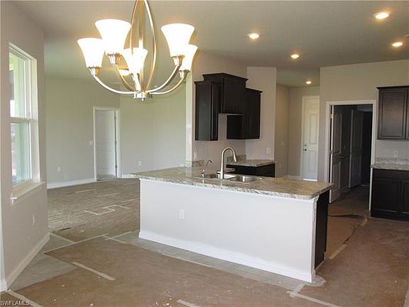 3rd image of 3610 NE 12th Pl