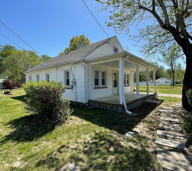 2nd image of 4437 Harmony Rd