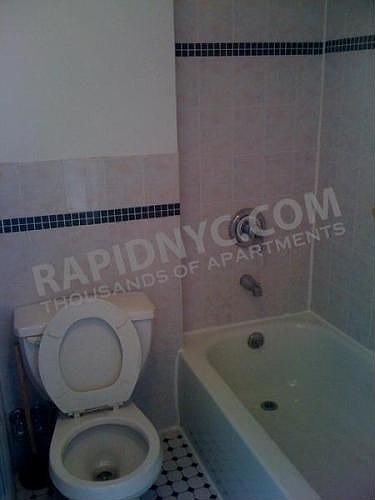 2nd image of 807 Bergen St APT 4R