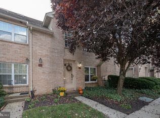 13 Rampart Dr, Wayne, PA 19087
