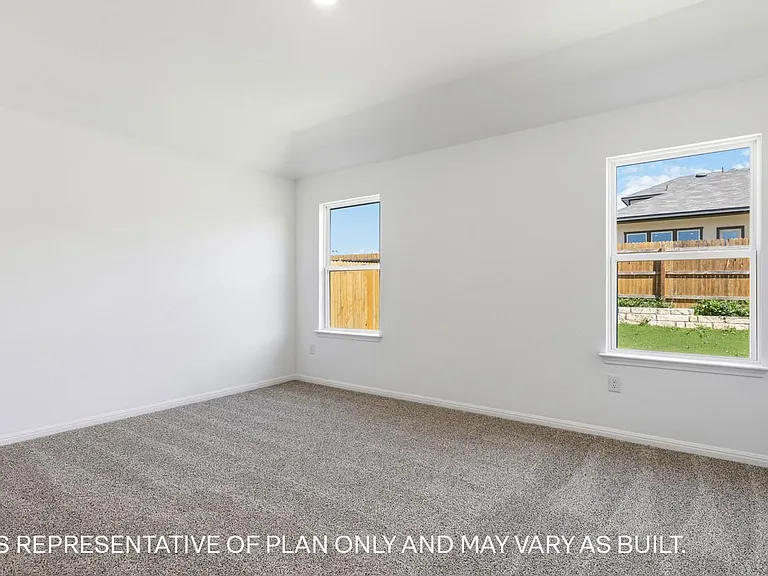 143 Shafter St — Photo 6