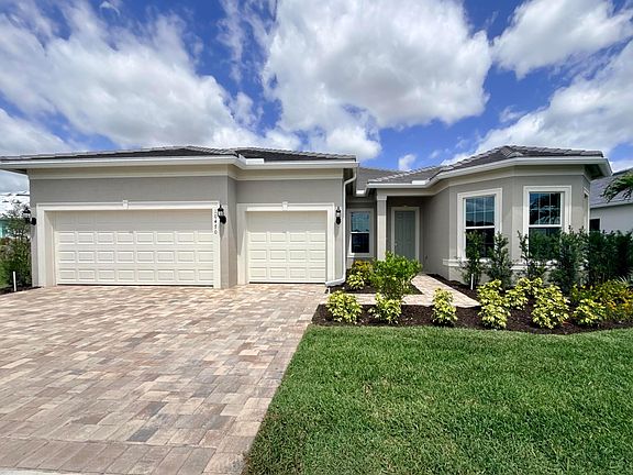 2nd image of 10470 SW Highpointe Drive #127