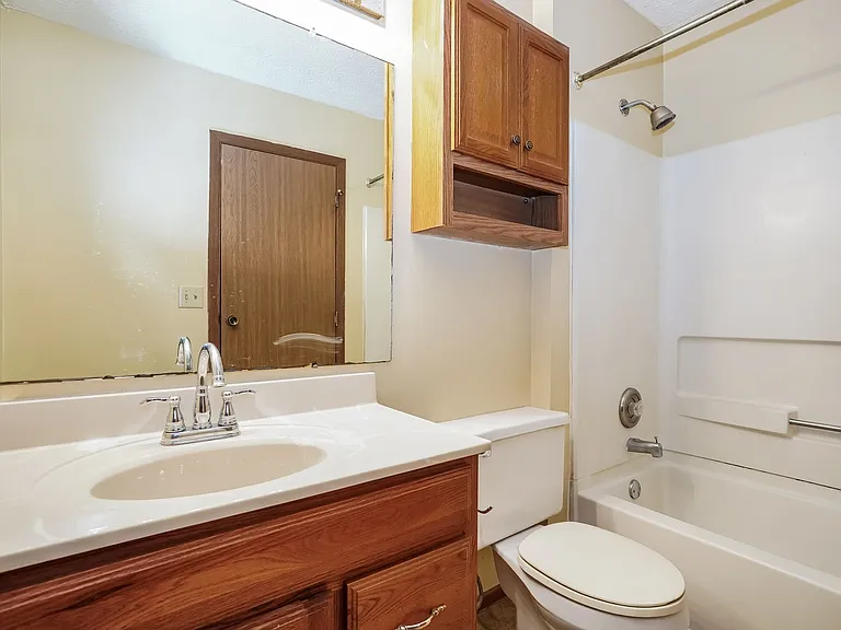 2510-2512 Thimbleberry Rd — Photo 9