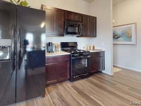 3rd image of 2576 Allanna Ln