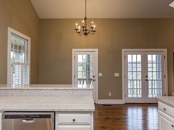 2nd image of 210 King Den Dr NW