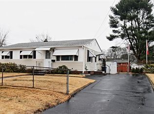 126 Almy St, Warwick, RI 02886