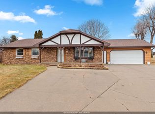 36 Apache Ct, Appleton, WI 54911