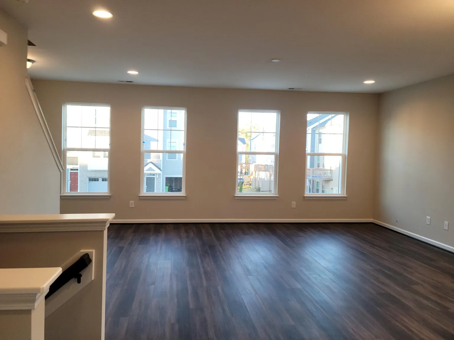 4 bed, 3.5 bath, 1984 sqft, $2,200 — Photo 4