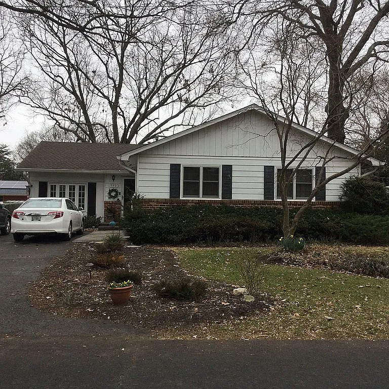 993 Saint Johns Dr photo 1