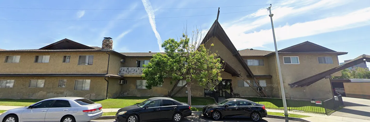 678 S. FIRST AVE — Photo 1