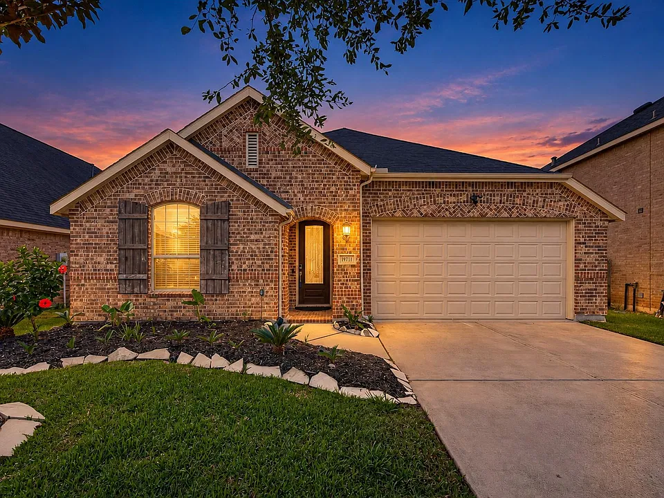 19711 Lakeside Pointe Ct