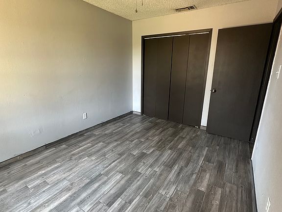 5th image of 1320 E Estes Ave