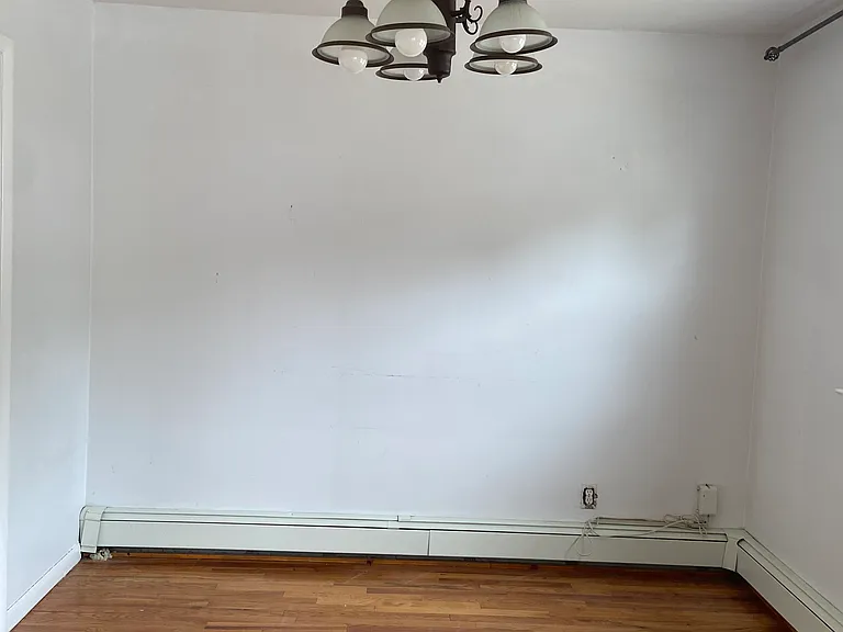 1059 Brighton St #1 — Photo 8