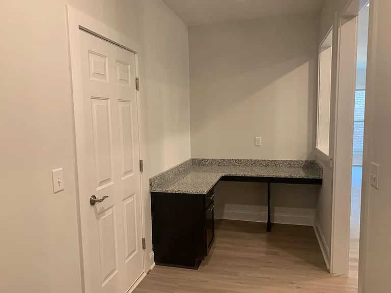 1176 Carlisle Pl — Photo 4