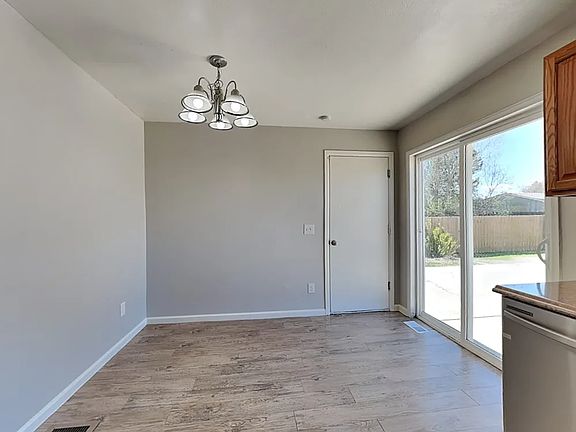 4th image of 1366 S Zeno Way