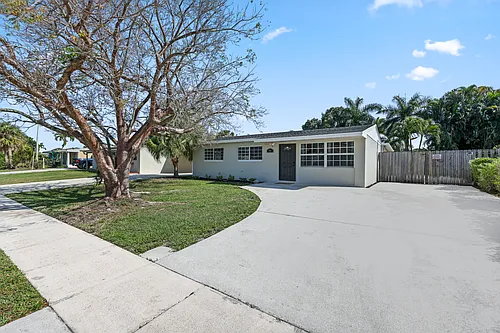 3664 Florida Blvd Photo 1