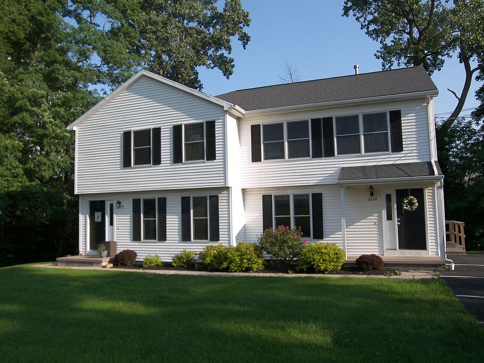 1st image of 9750 Ridge Rd W