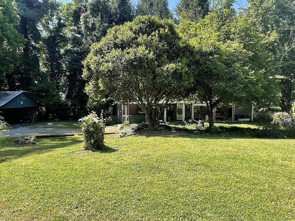 1st image of 6131 Lacy Rd