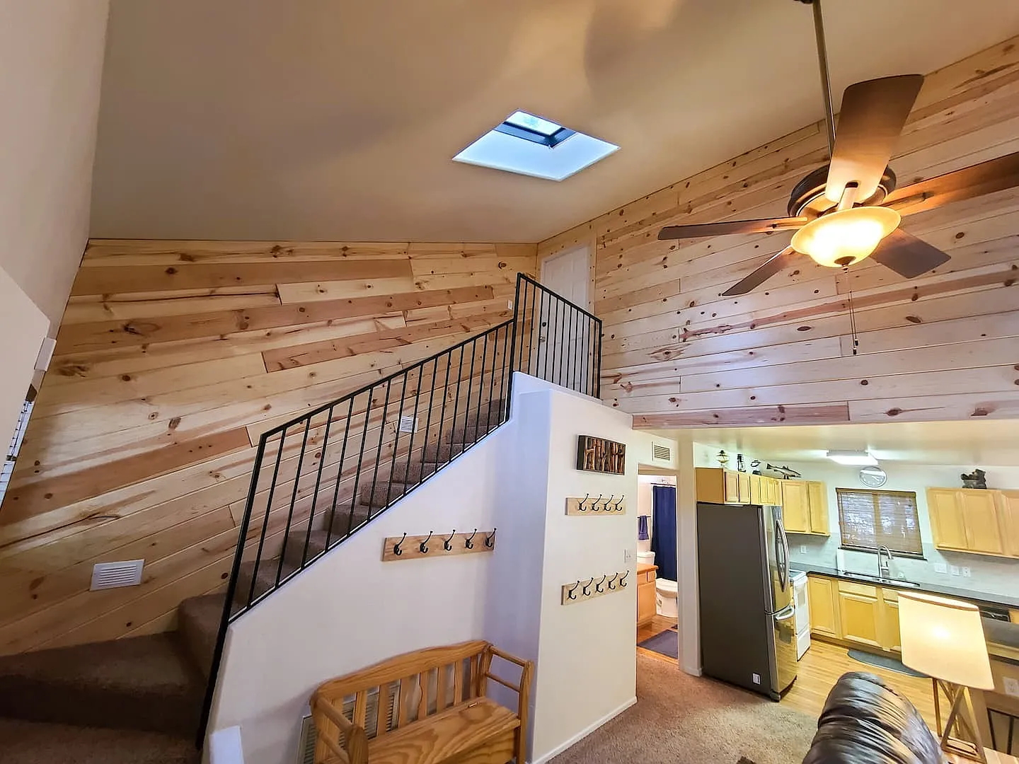 5 bed, 2.5 bath, 2149 sqft, $2,650 — Photo 3