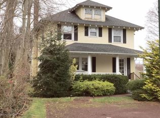 109 Vozi Ct, Long Branch, NJ 07740