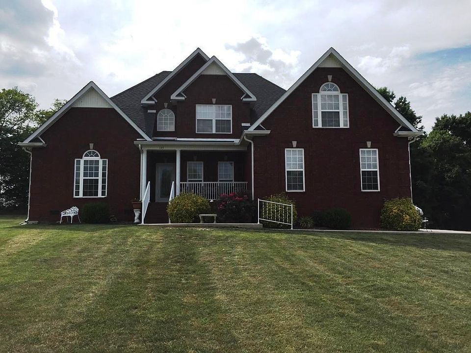 1st image of 135 Stephens Ln