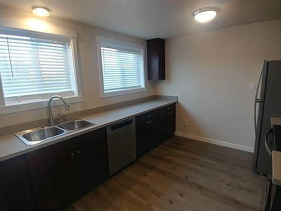 2nd image of 601 W Waldrip St #5