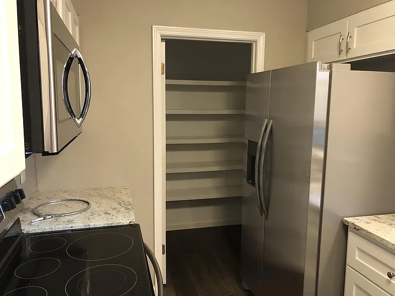 7800 N Hills Blvd #101 — Photo 16
