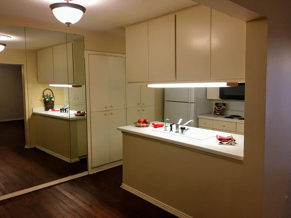 Large Kitchen