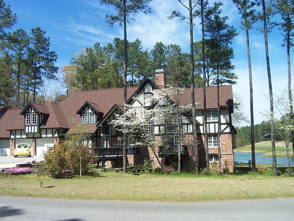 129 Walden Pond Court Front