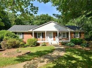 2407 Vincent Rd, Winston Salem, NC 27106