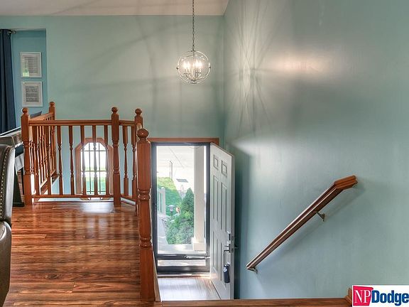 3rd image of 2702 Blackhawk Dr