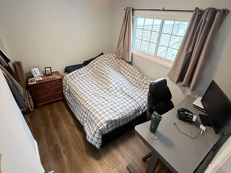 649 Albert St #5 — Photo 8