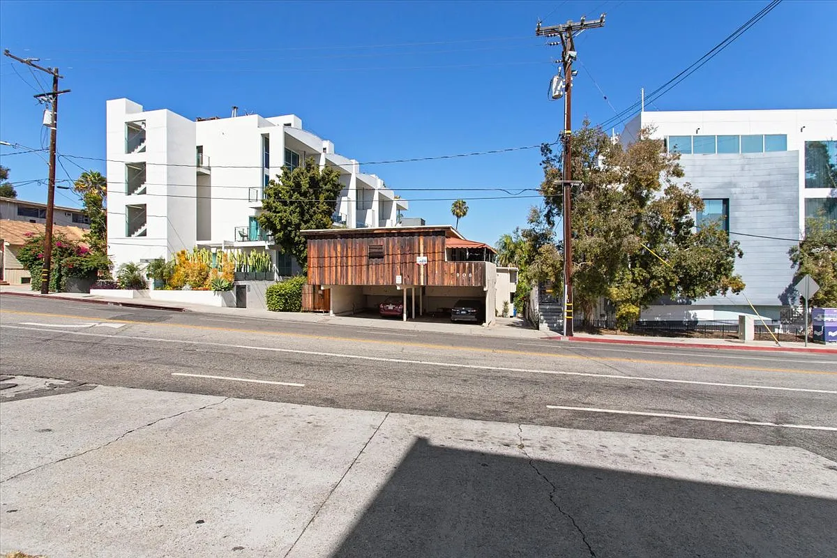 1 bed, 484 sqft, $1,800 — Photo 1