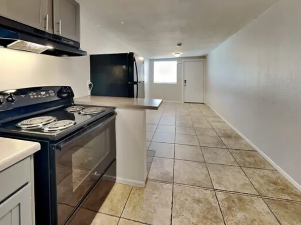 1402 W Mercer Ln, Phoenix, AZ
