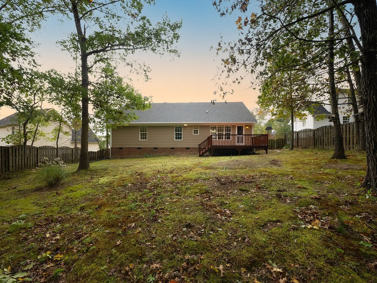 3 bed, 1424 sqft, $1,925 — Photo 2