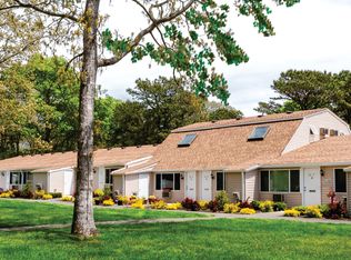 1 Country Club Dr #2411, Manorville, NY 11949