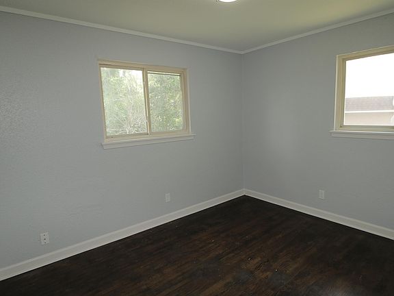 5th image of 1432 N 55th Dr #B