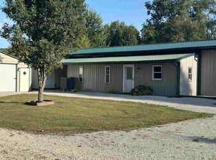 1516 Rabbitsville Rd, Mitchell, IN 47446