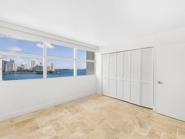 1420 Brickell Bay Dr #1401A — Photo 24