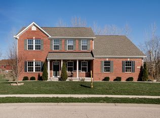 3241 Cimmaron Ash Dr, Zionsville, IN 46077