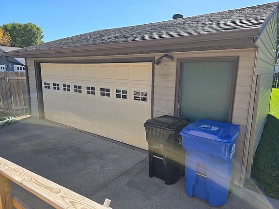 3rd image of 1706 2nd Ave S