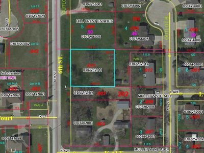 6 Street, Kalona, IA, 52247