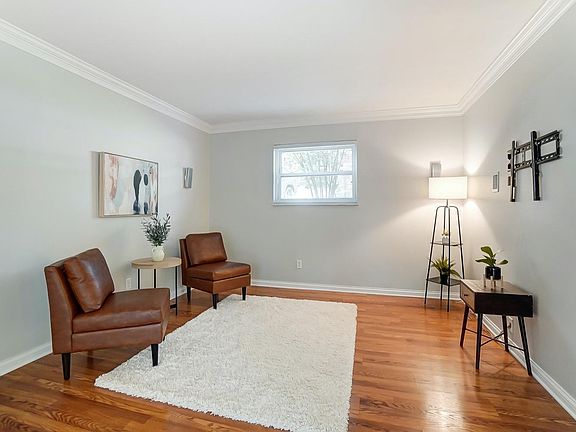 4th image of 6849 Esther Ln